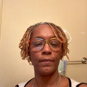 Meet your Posher, Nikki